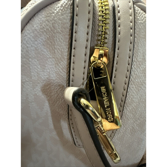 Michael Kors Medium Duffle Bag Satchel Light Powder Blush Pink MK Signature - Picture 8 of 13